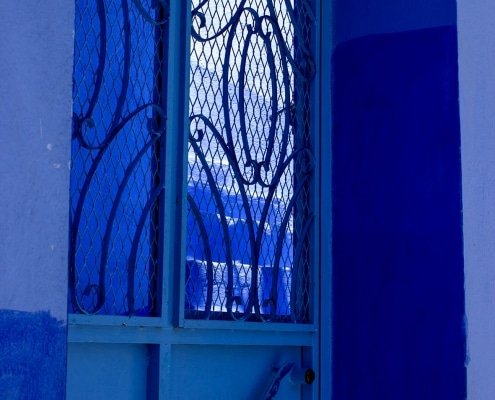 porta blu della città di chefchaouen