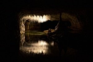 grotta choranche: vista sulle stalattiti tubolari